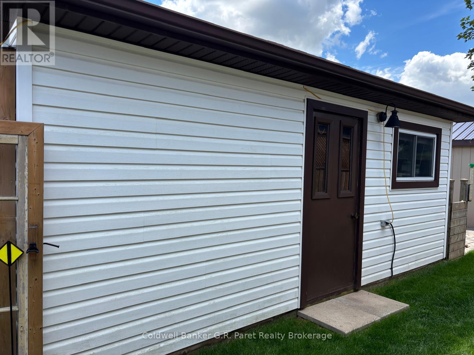 28 Peggy Avenue Property Photo 42