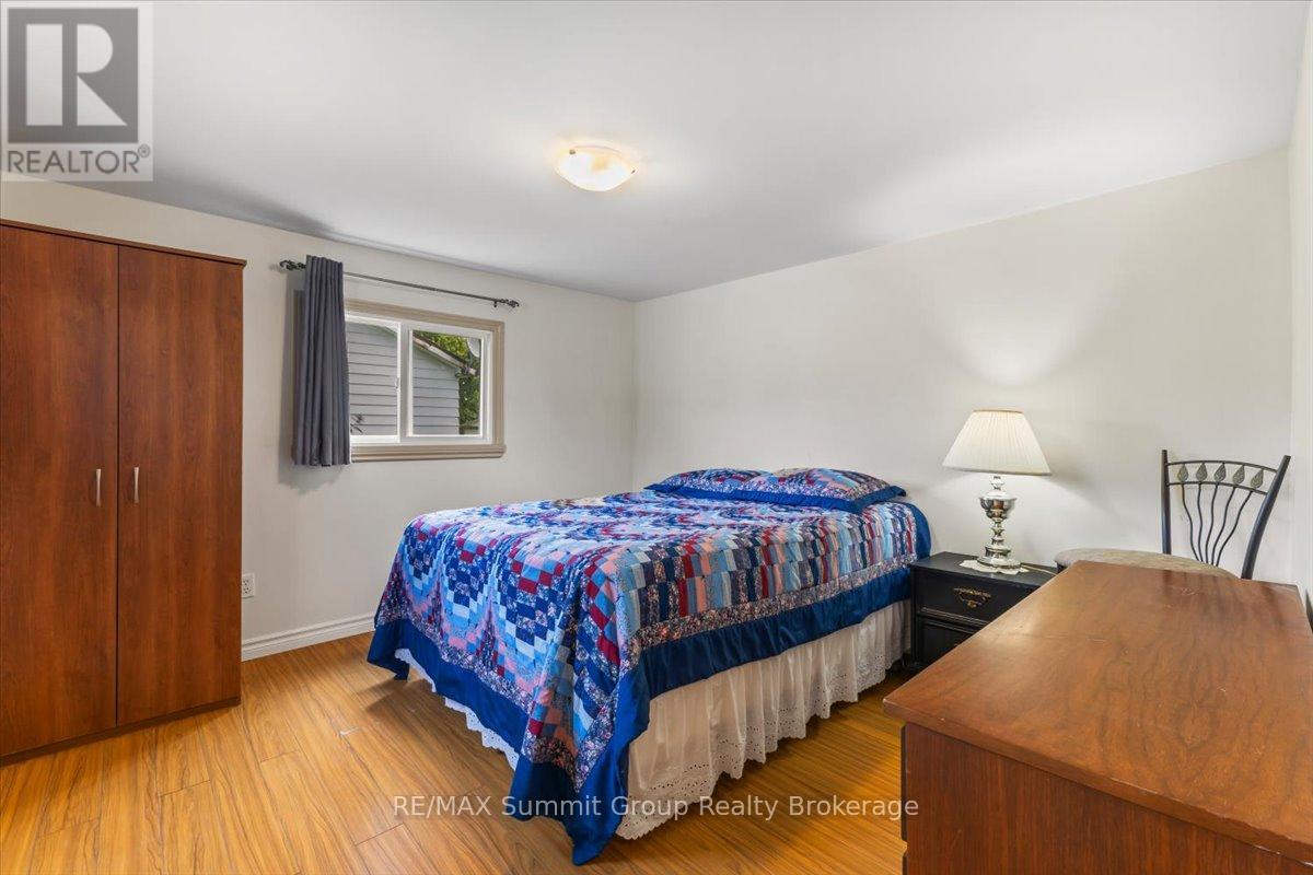 260 Victoria Street W Property Photo 11