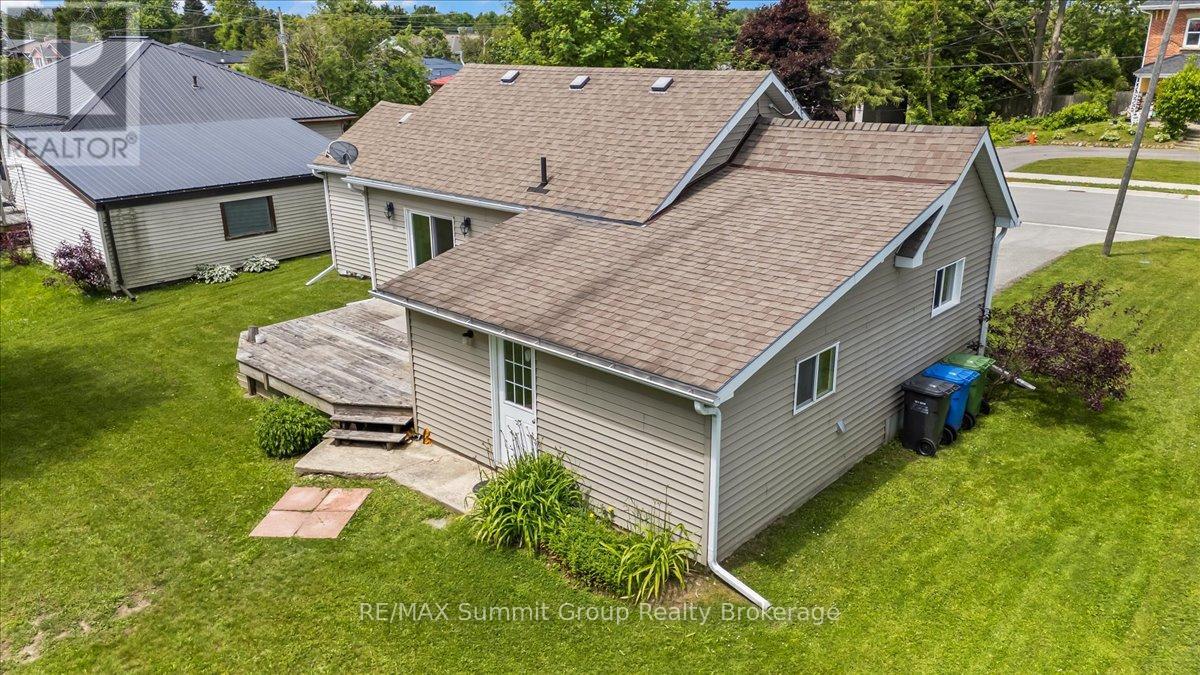 260 Victoria Street W Property Photo 18