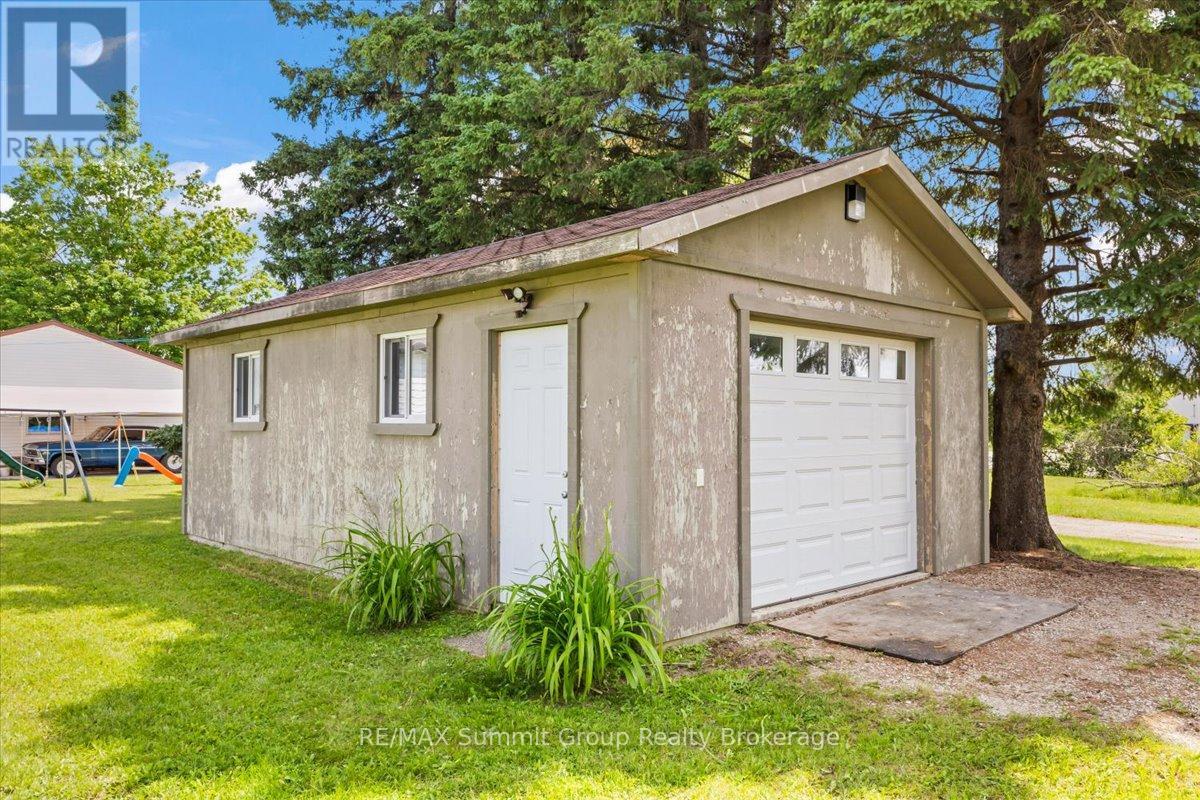 260 Victoria Street W Property Photo 20