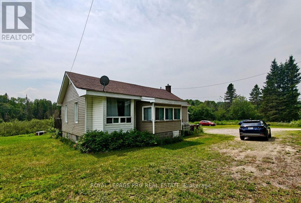 1521 Four Mile Lake Road Property Photo 2