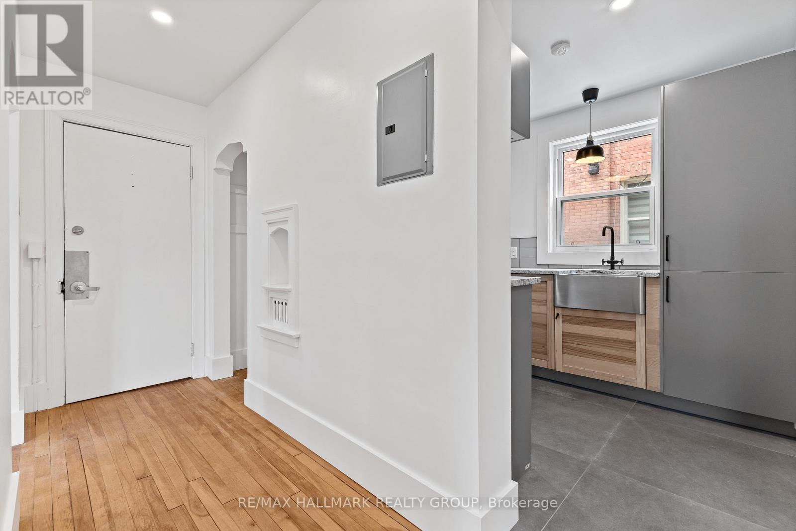 455 Metcalfe Street Property Photo 3