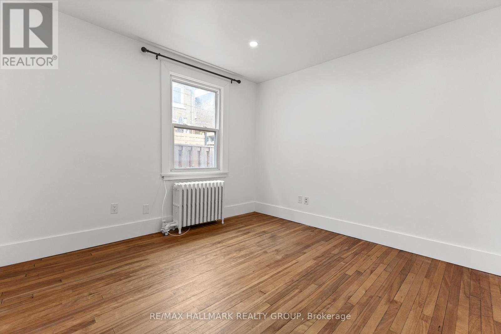 455 Metcalfe Street Property Photo 10