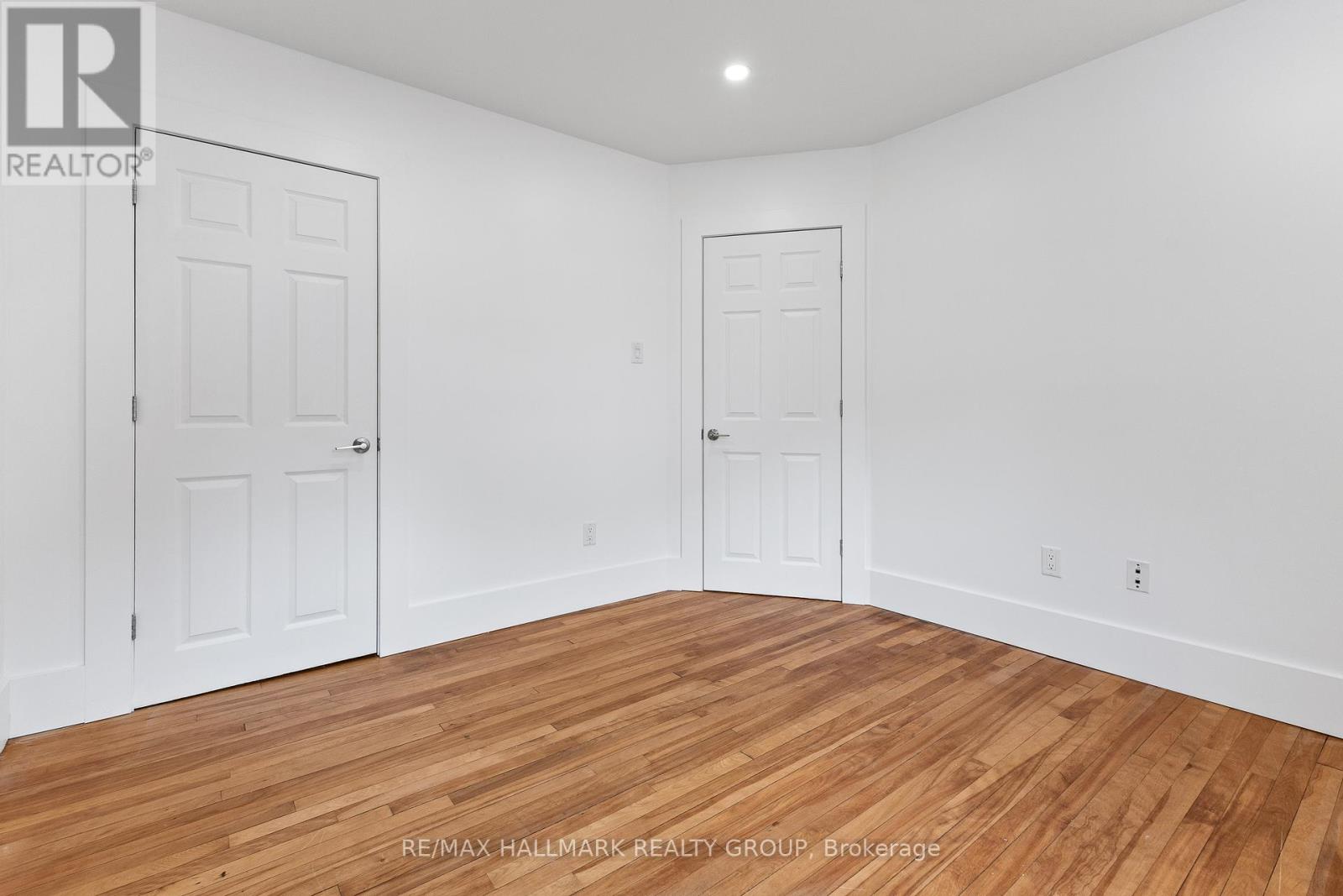 455 Metcalfe Street Property Photo 11