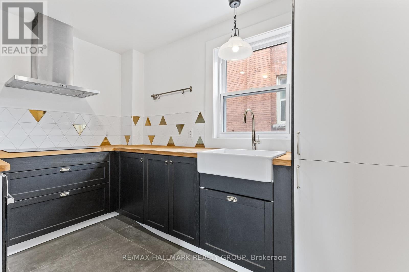 455 Metcalfe Street Property Photo 20