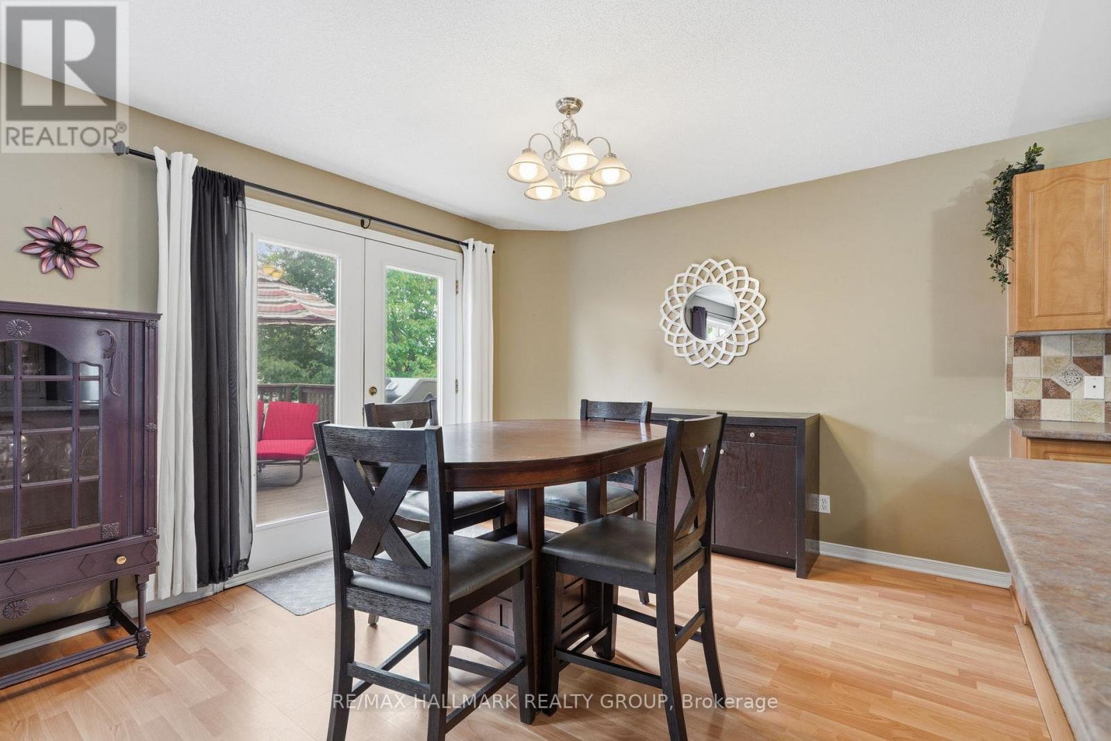 2122 Patricia Street Property Photo 14