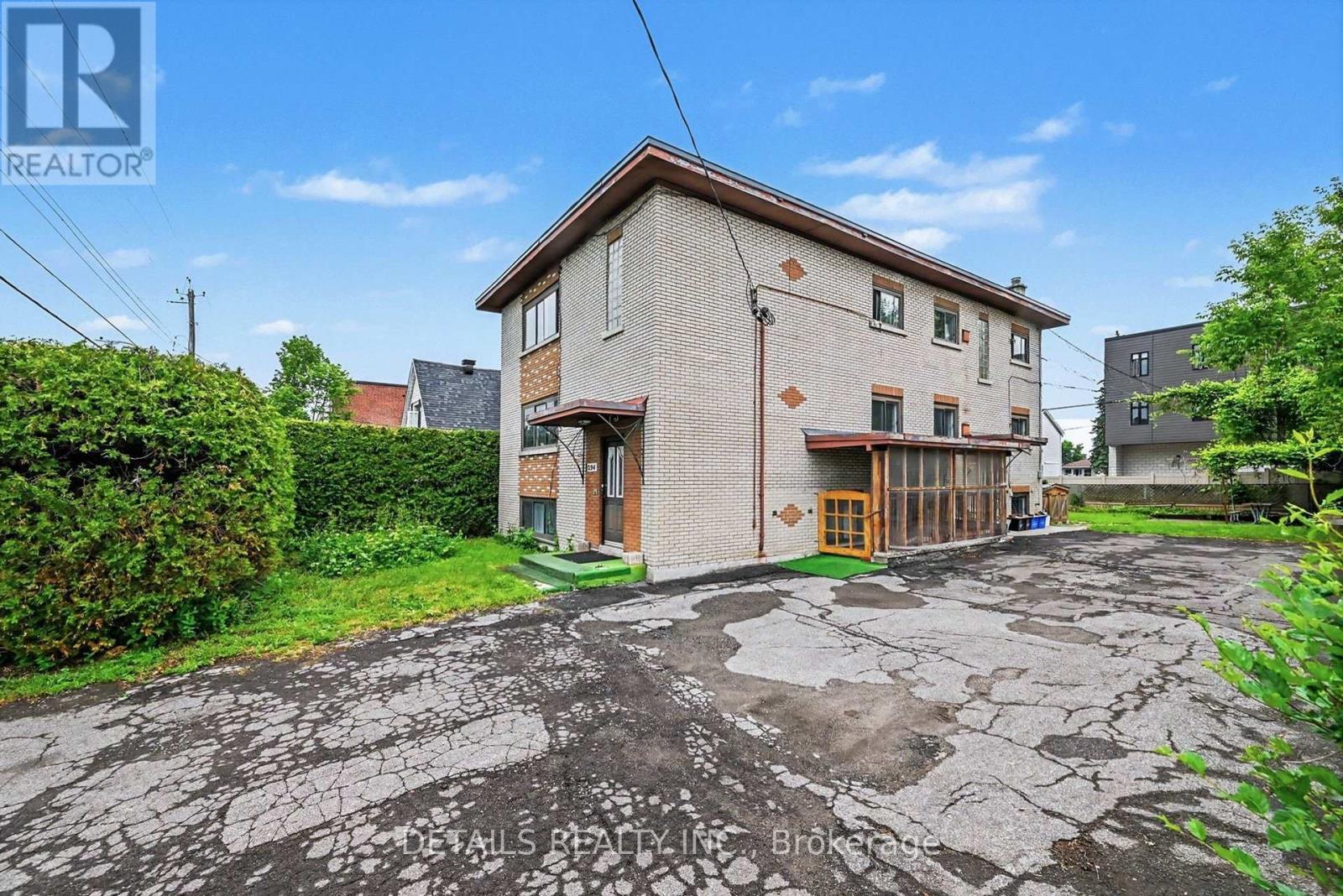 294 Donald Street Property Photo 11