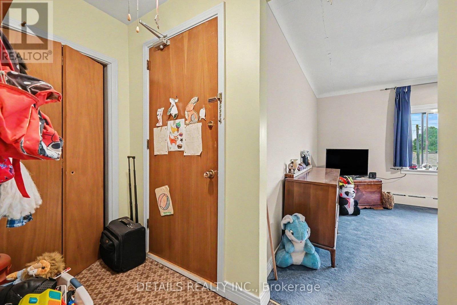 294 Donald Street Property Photo 24