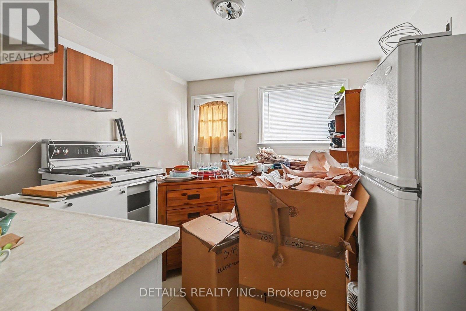 294 Donald Street Property Photo 28