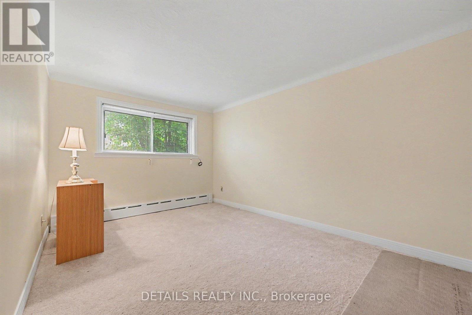 294 Donald Street Property Photo 32