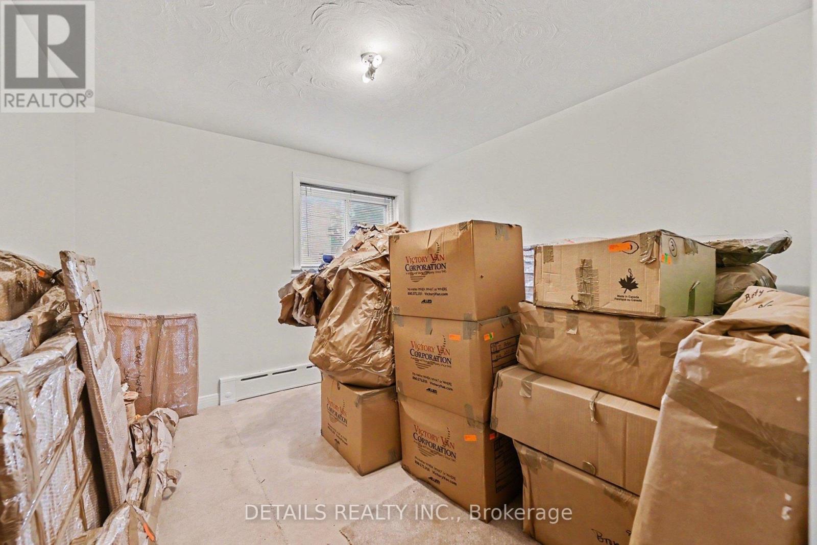 294 Donald Street Property Photo 34