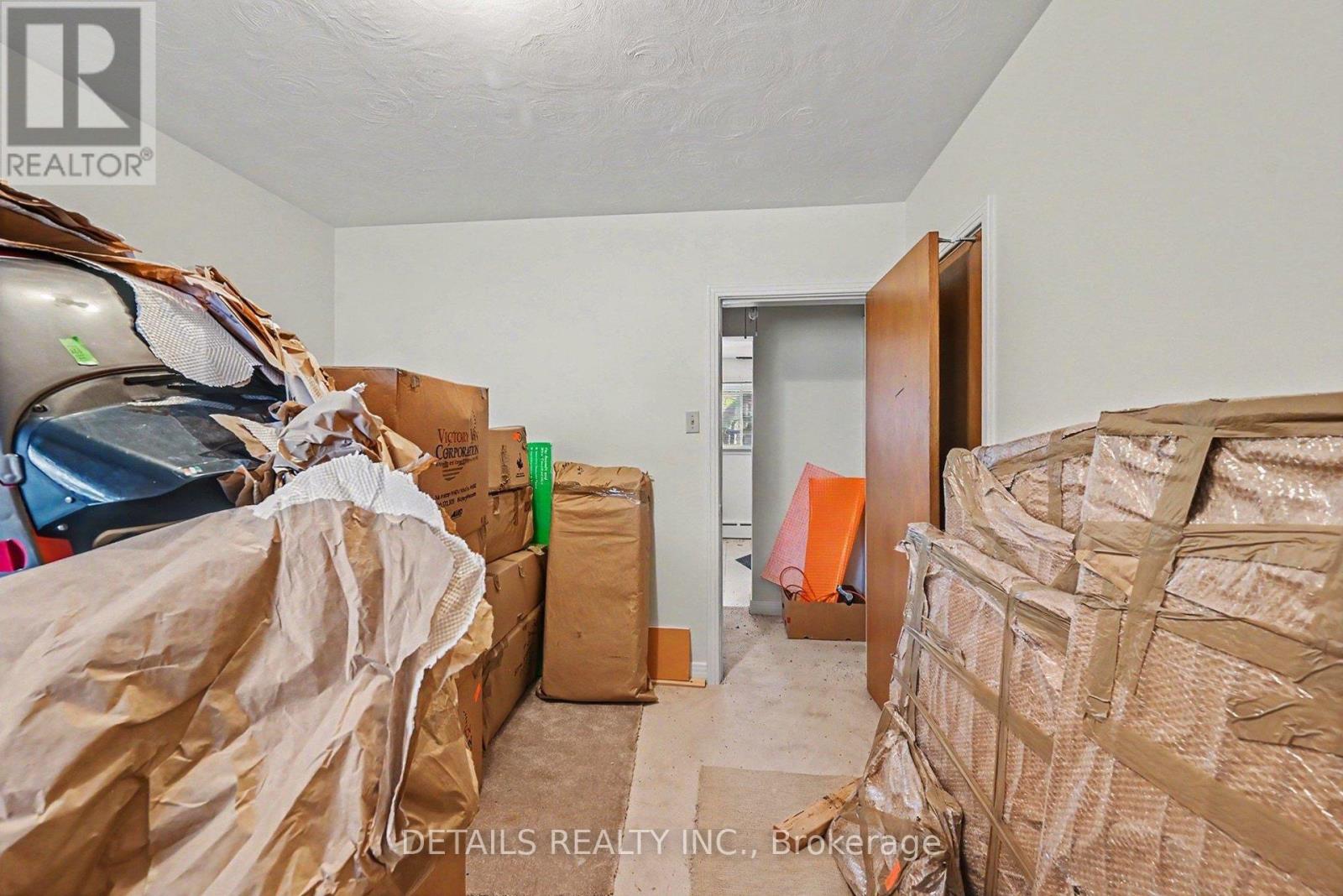 294 Donald Street Property Photo 35
