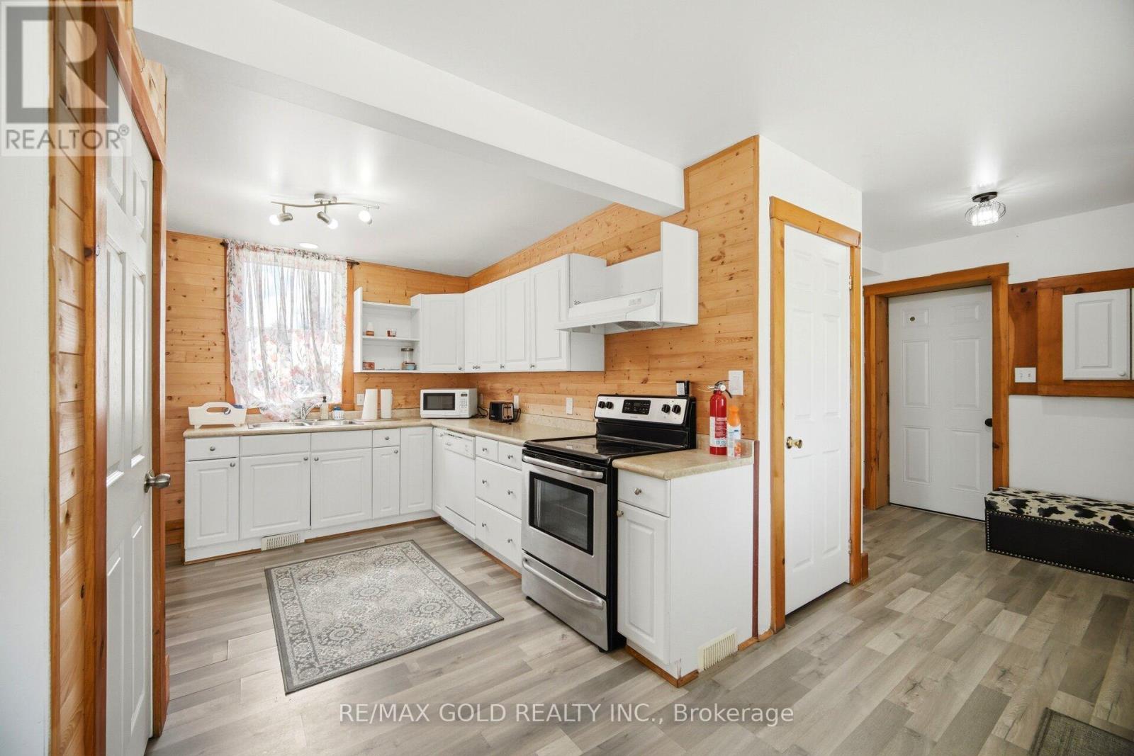 26735 Highway 89 Highway Property Photo 8