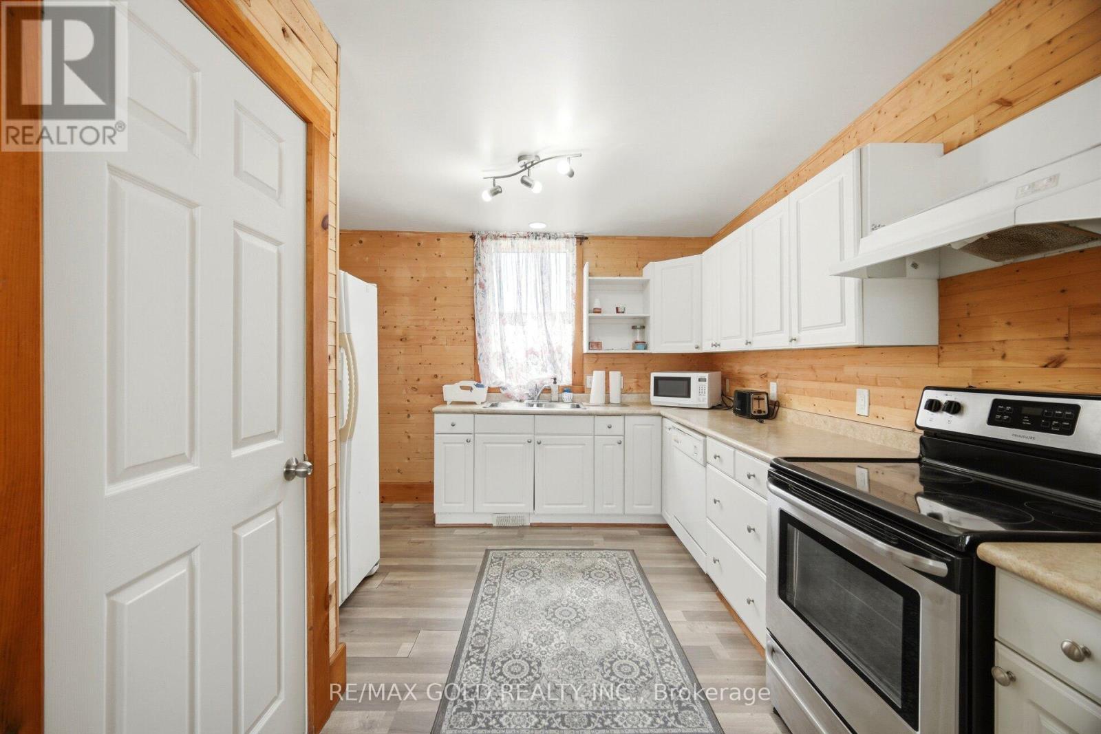 26735 Highway 89 Highway Property Photo 9