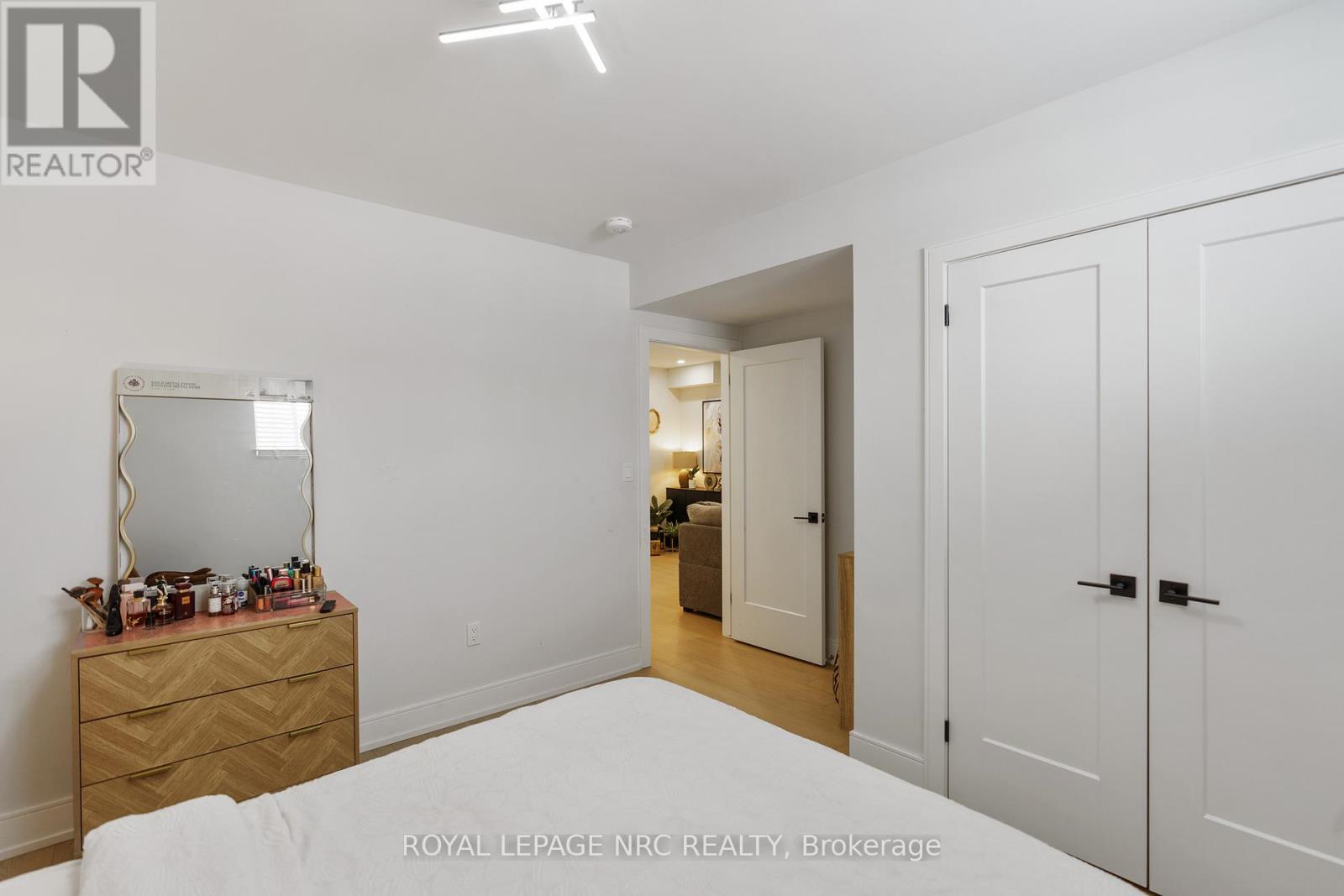7384 Splendour Drive Property Photo 30