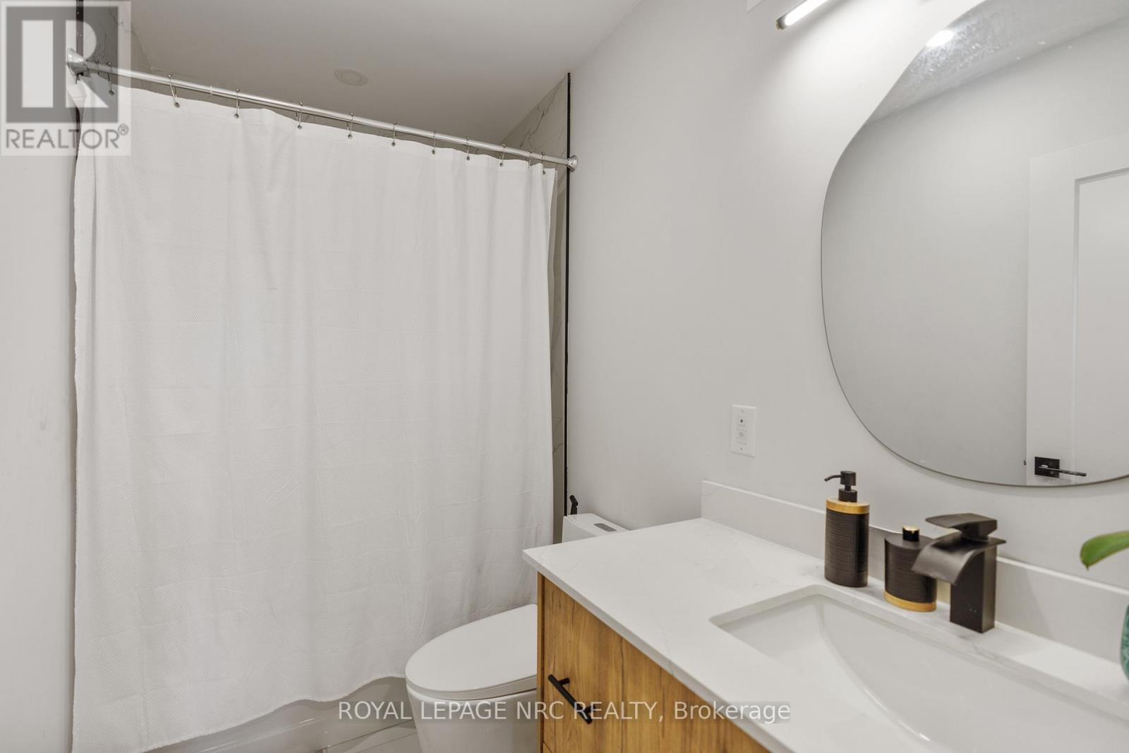 7384 Splendour Drive Property Photo 31