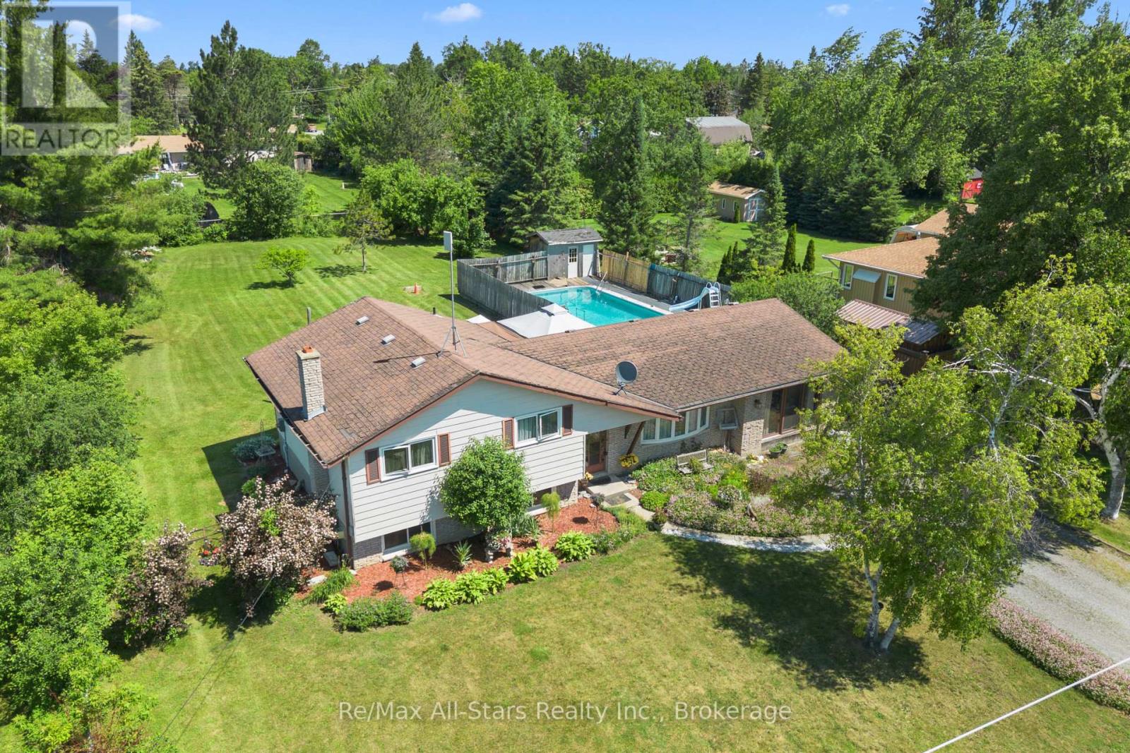19 Janet Drive Property Photo 1