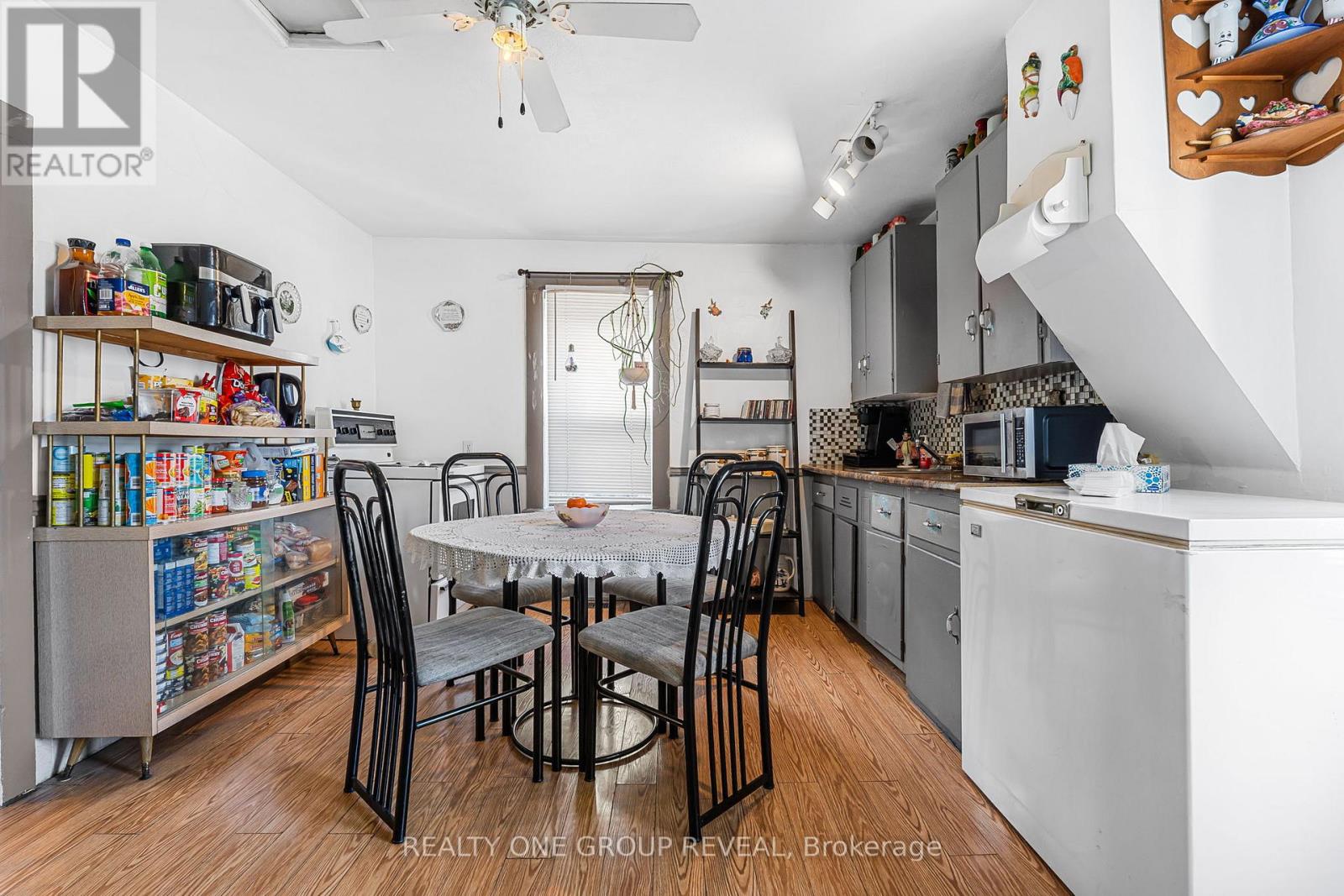 160 Fares Street Property Photo 3