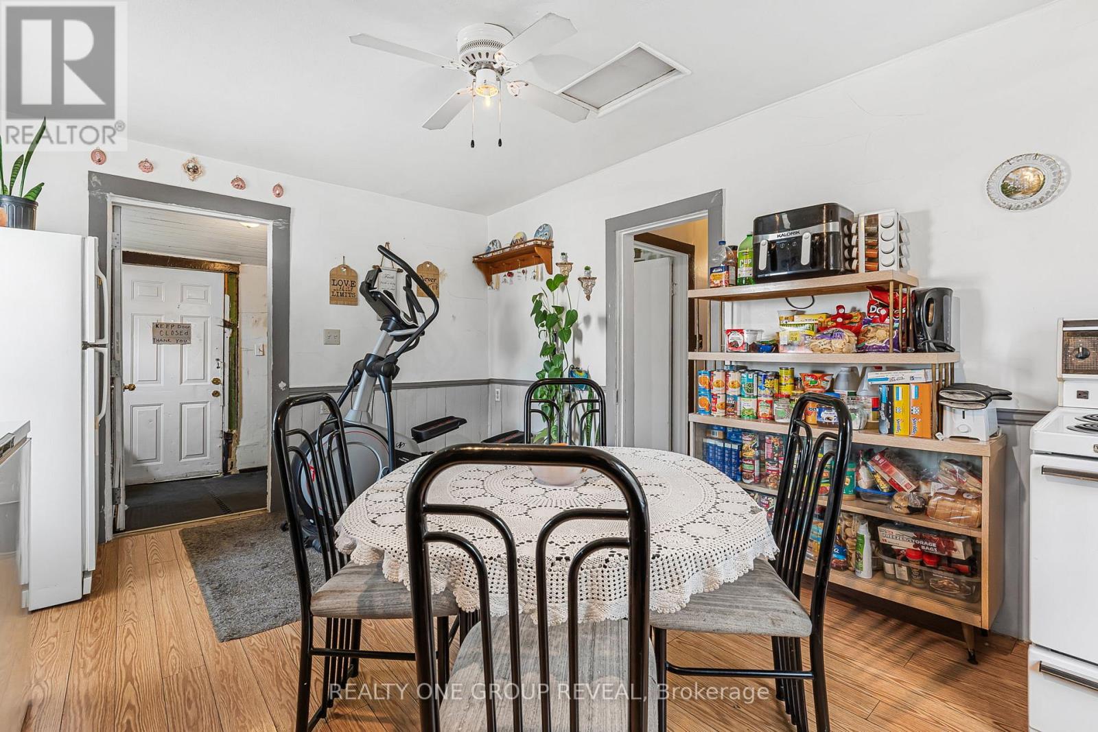 160 Fares Street Property Photo 5