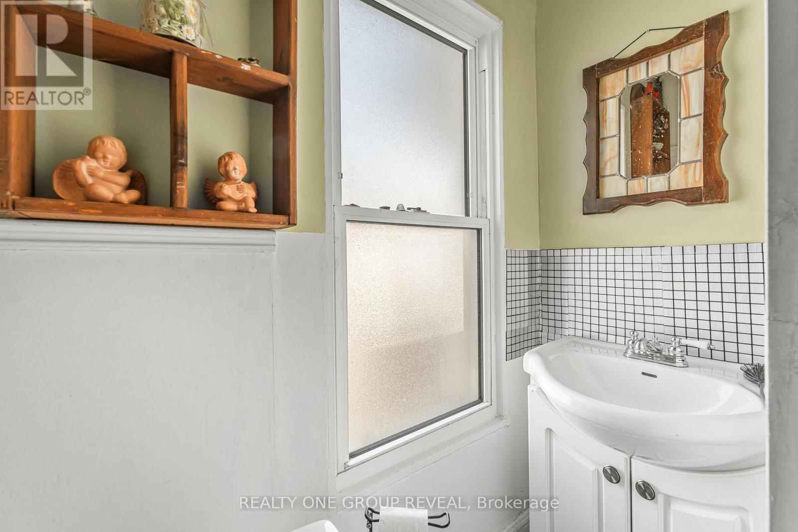 160 Fares Street Property Photo 9