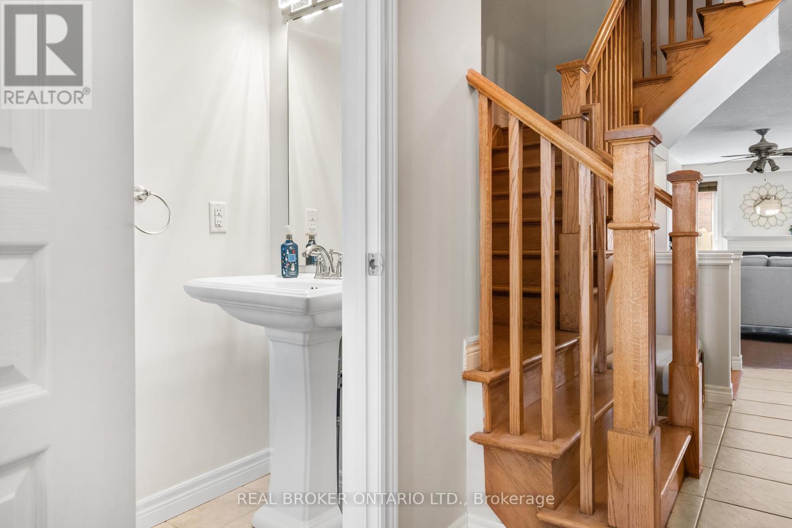138 Edenrock Drive Property Photo 6