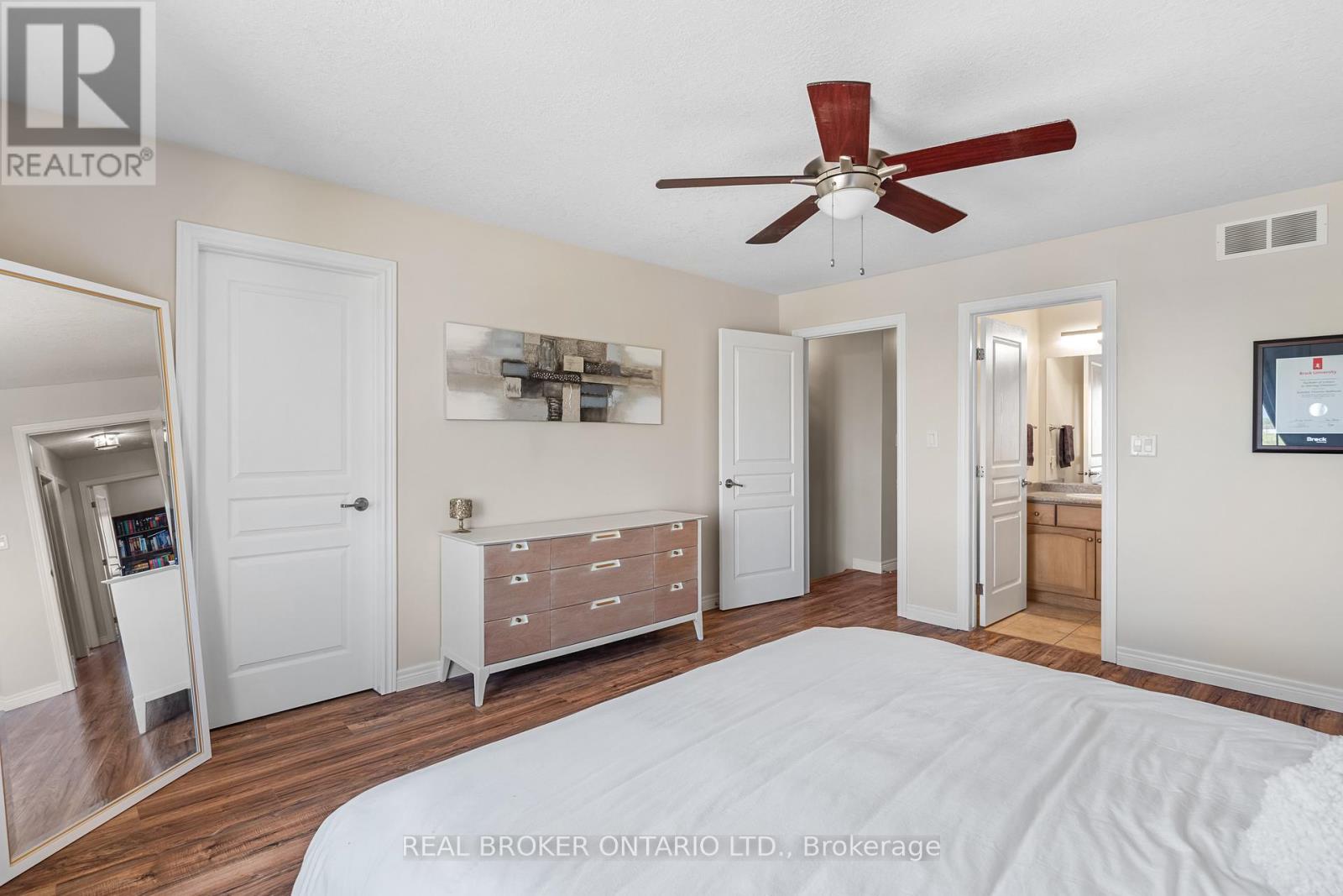 138 Edenrock Drive Property Photo 15