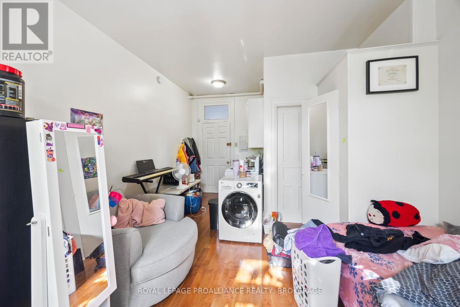 217 William Street Property Photo 29