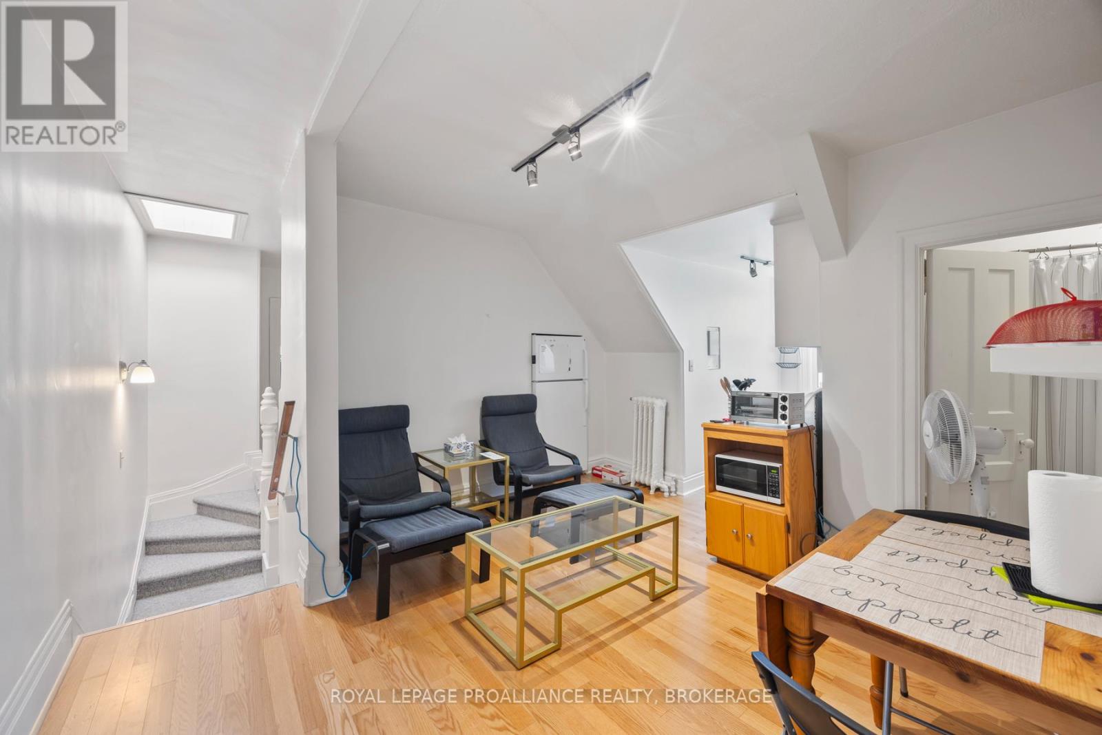 217 William Street Property Photo 36
