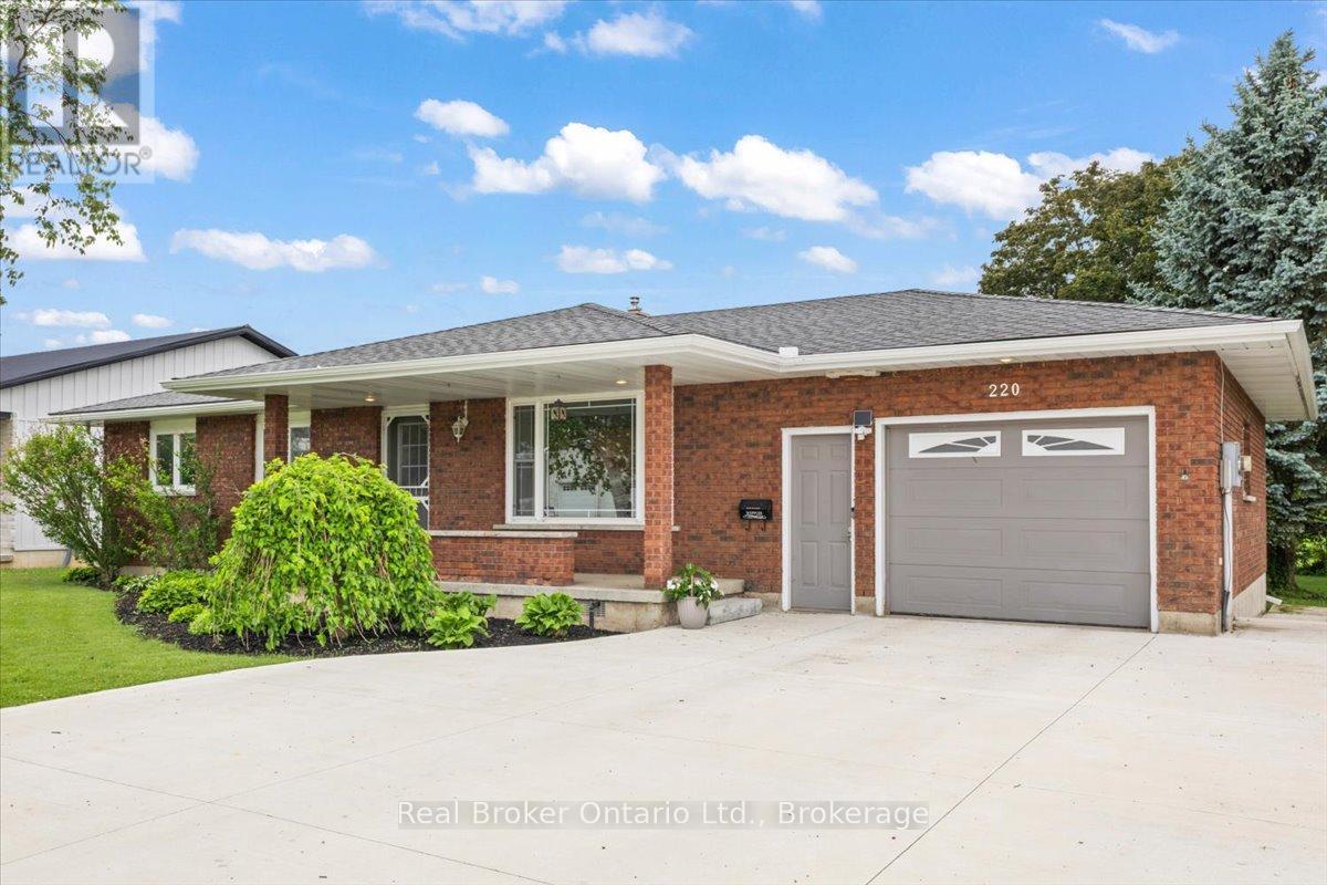 220 Forler Street Property Photo 1