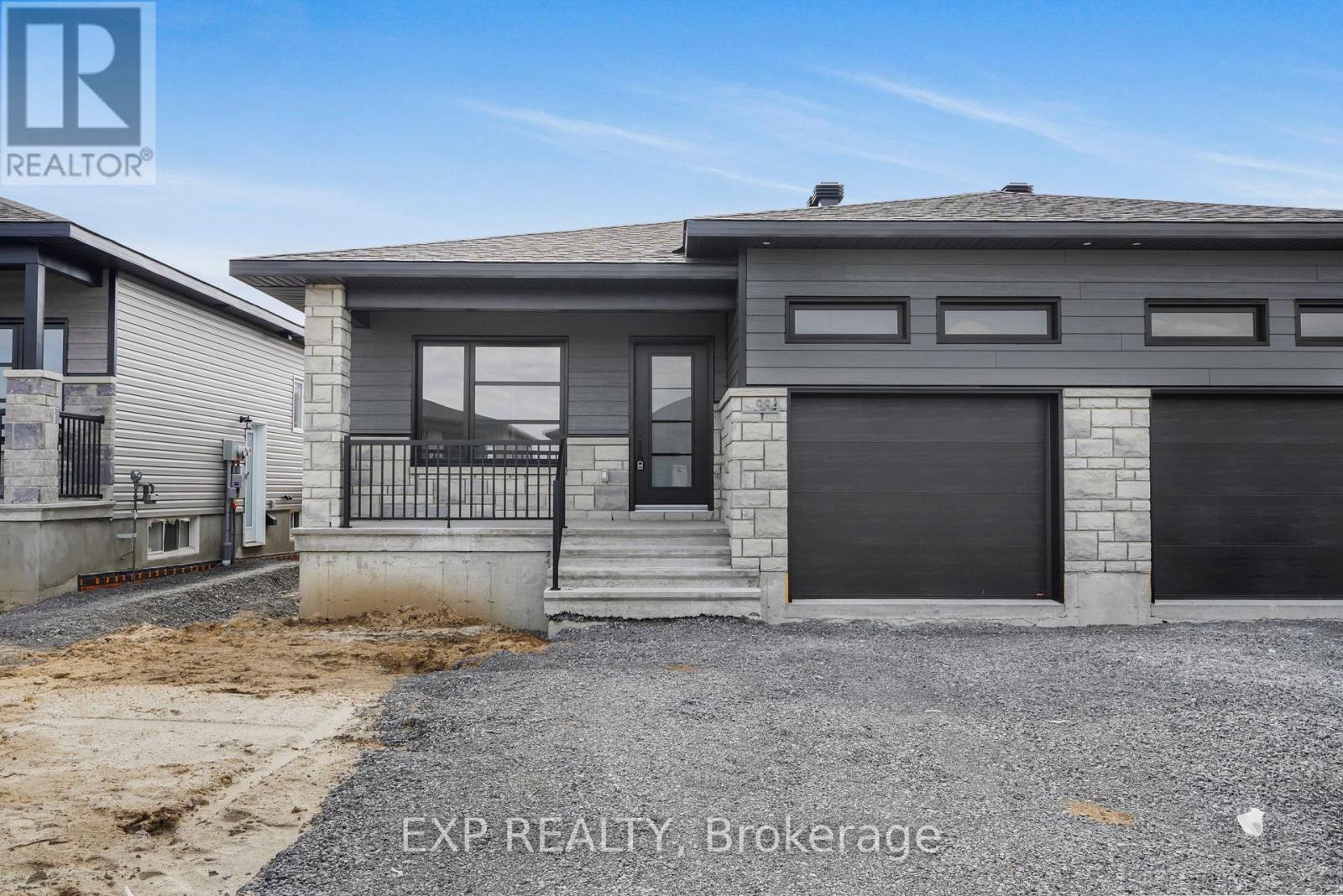 995 Katia Street Property Photo 1