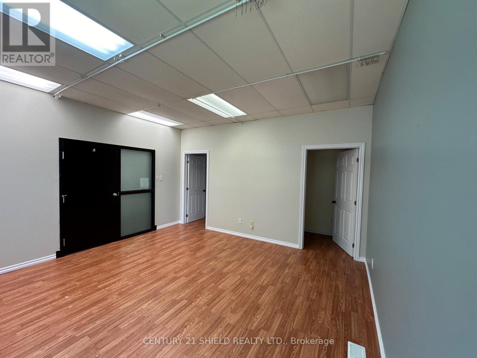 2 - 305 Baldwin Avenue Property Photo 1