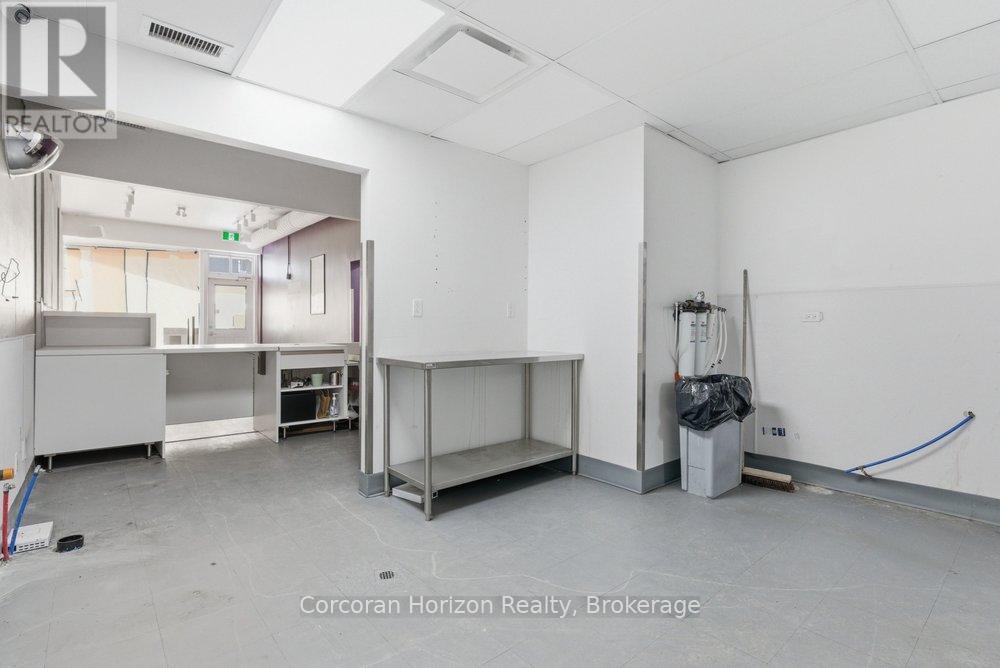 Main - 84 John Street S Property Photo 12