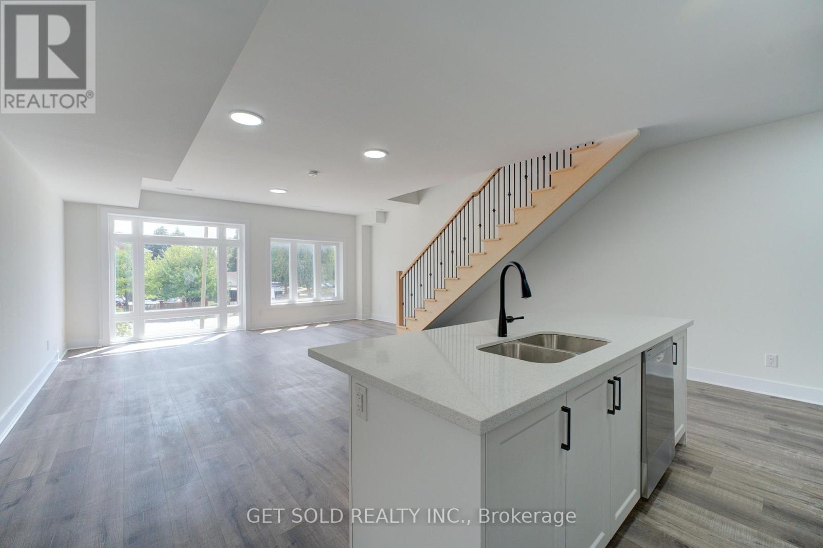 12 - 6701 Thorold Stone Road Property Photo 1