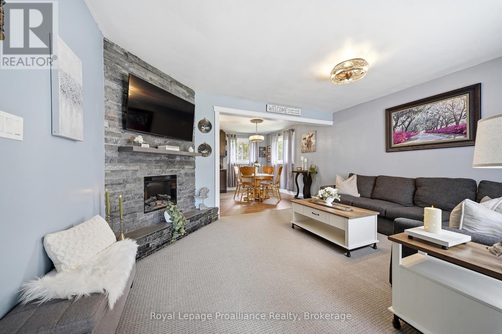 7497 Cavan Road Property Photo 10