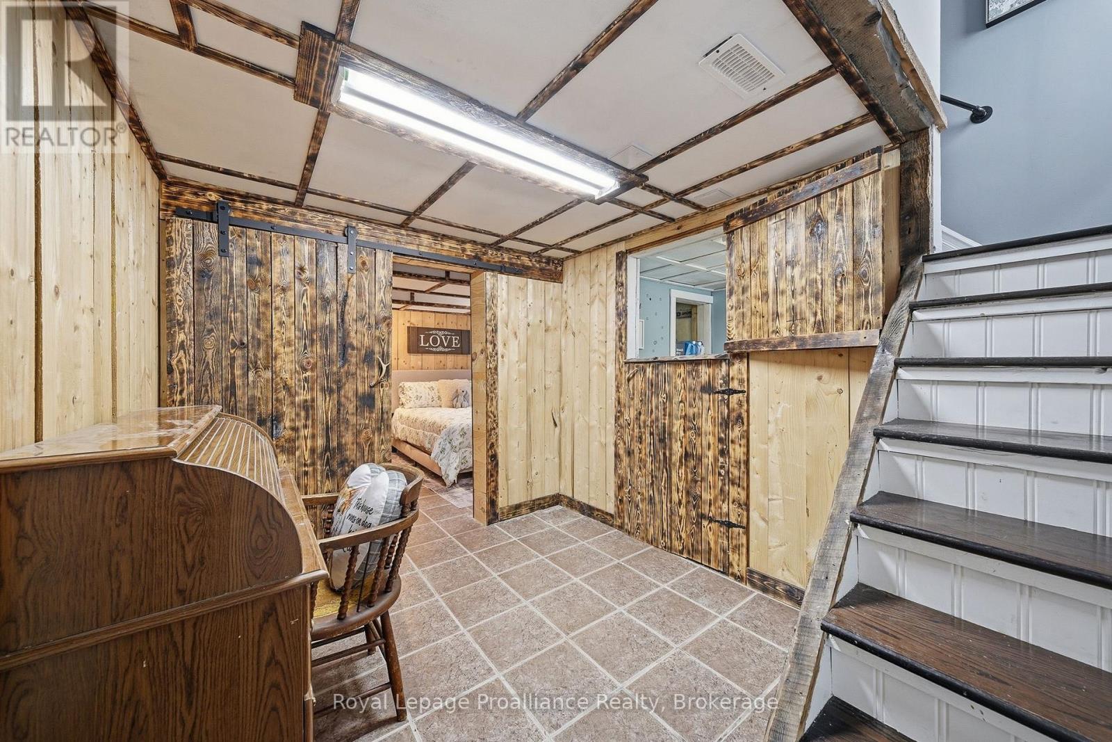 7497 Cavan Road Property Photo 25