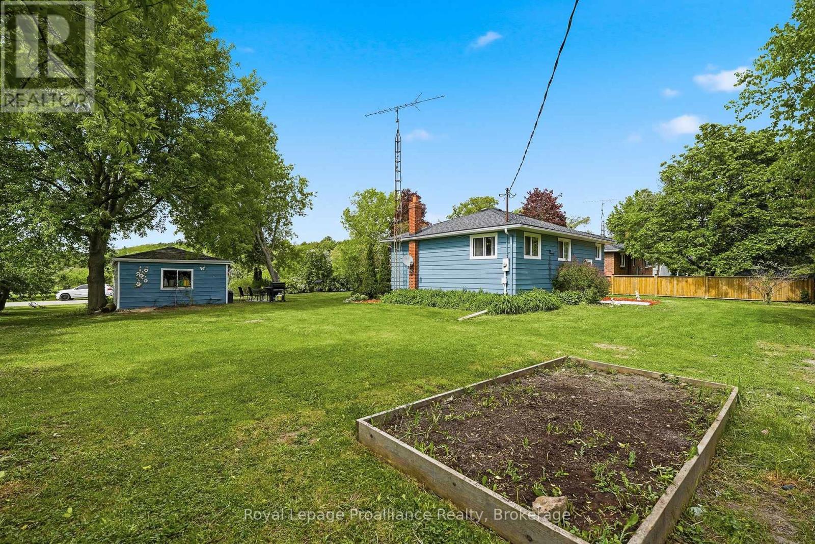 7497 Cavan Road Property Photo 33