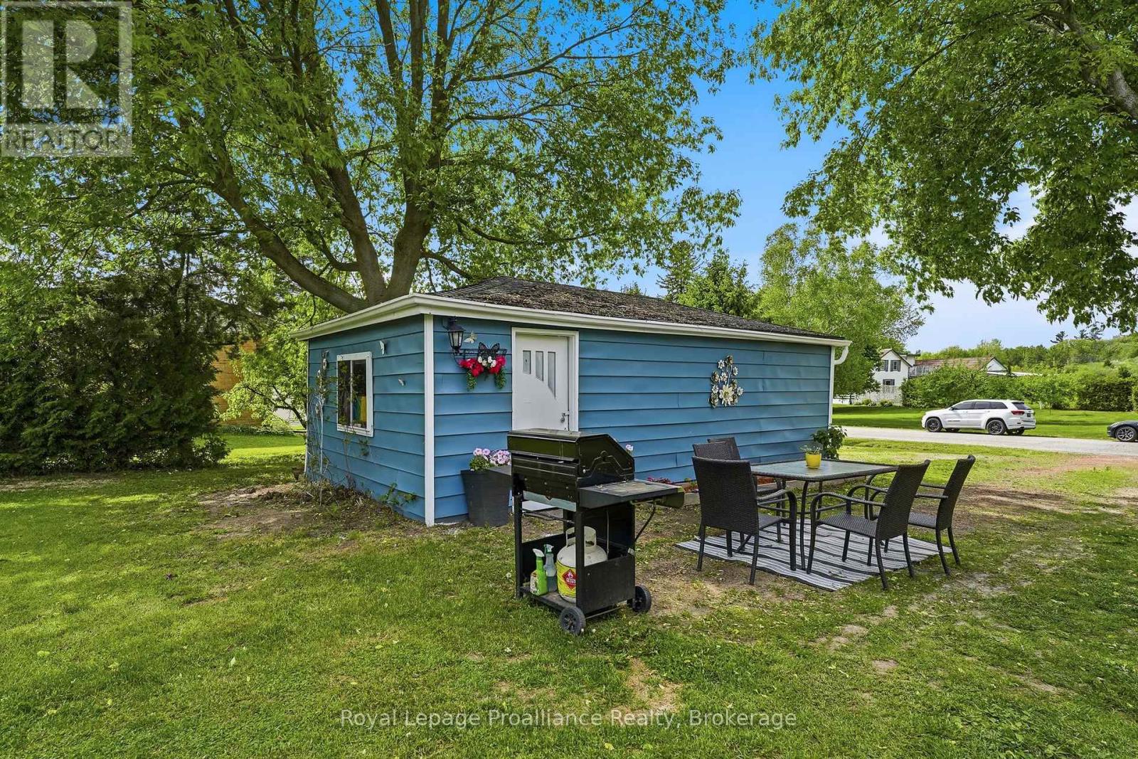 7497 Cavan Road Property Photo 34