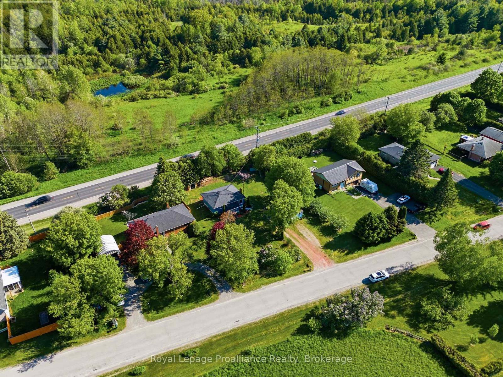 7497 Cavan Road Property Photo 42