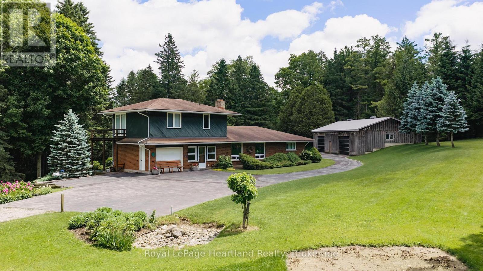 81833 London Road Property Photo 1