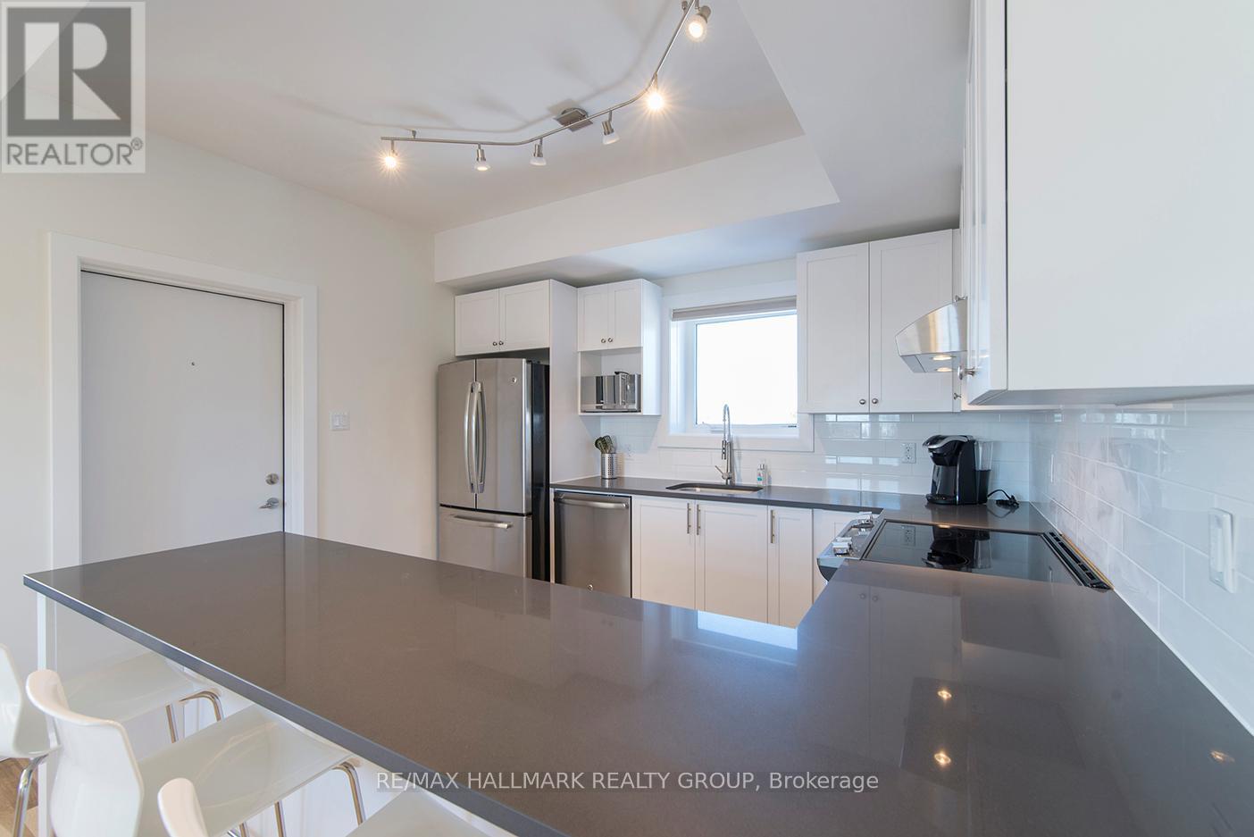 550 Guy Street Property Photo 4
