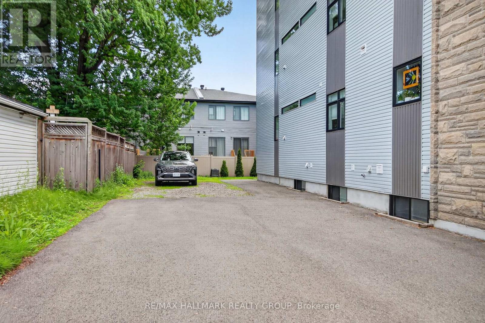 550 Guy Street Property Photo 16