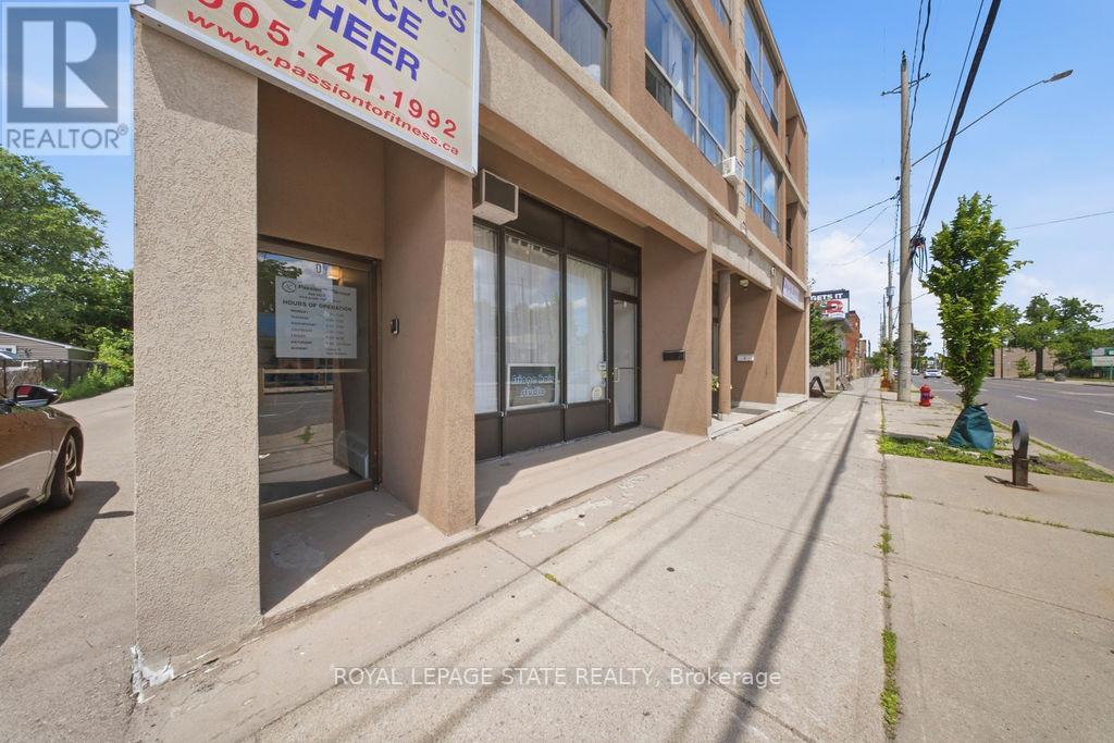 600 Upper Wellington Street Property Photo 4