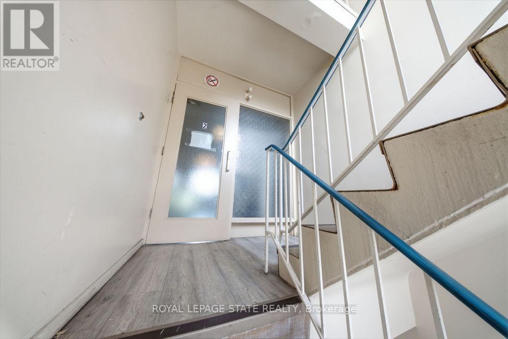 600 Upper Wellington Street Property Photo 12