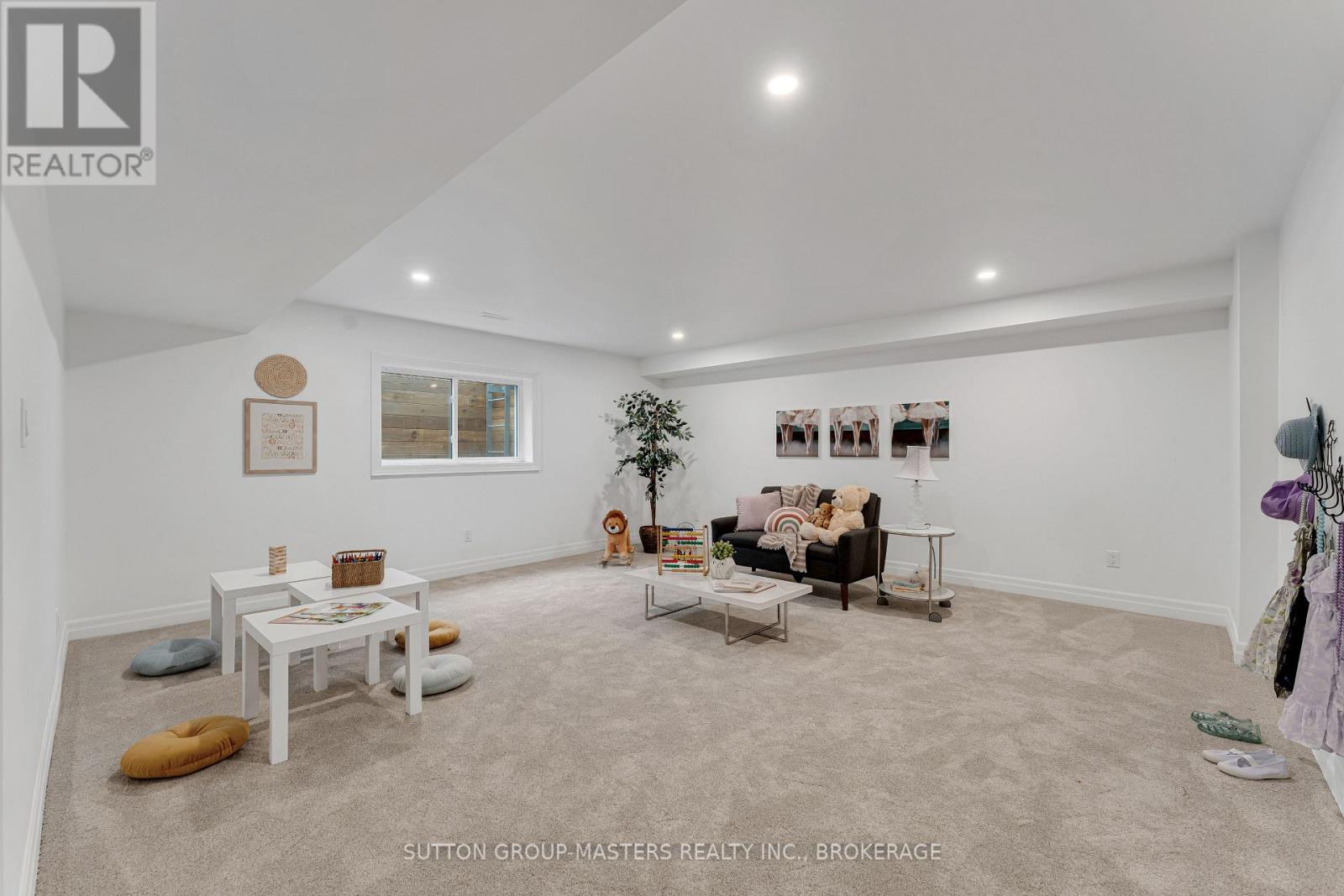 264 Old Kiln Crescent Property Photo 15