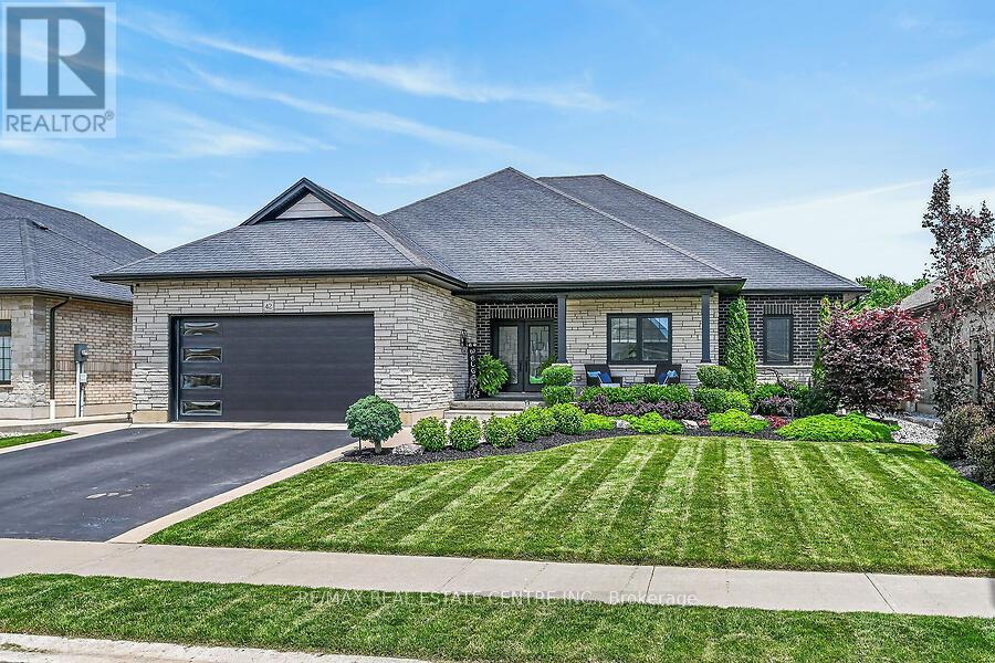 42 BLUENOSE DRIVE Property Photo 1