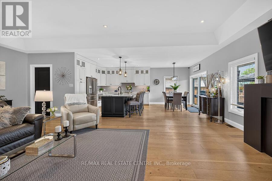 42 Bluenose Drive Property Photo 8