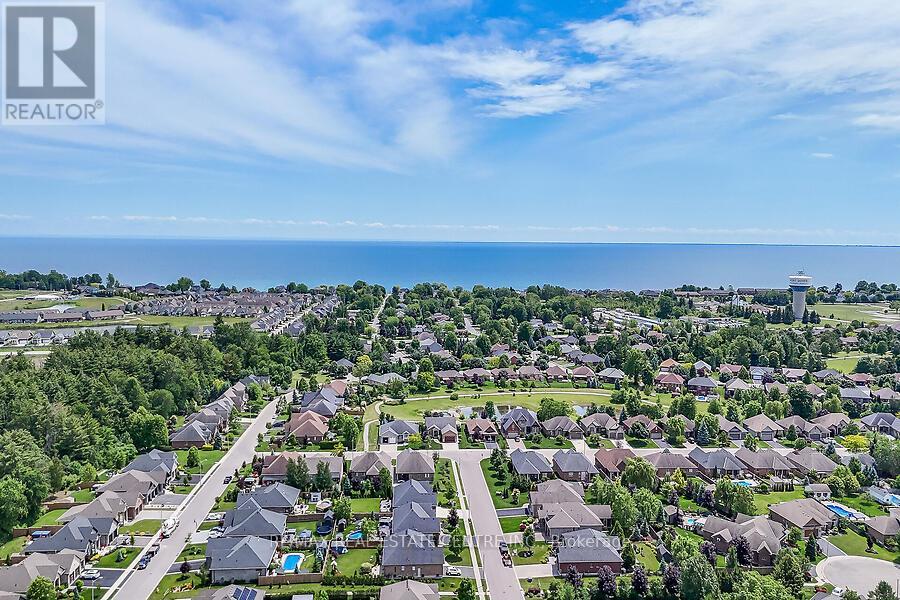 42 Bluenose Drive Property Photo 45