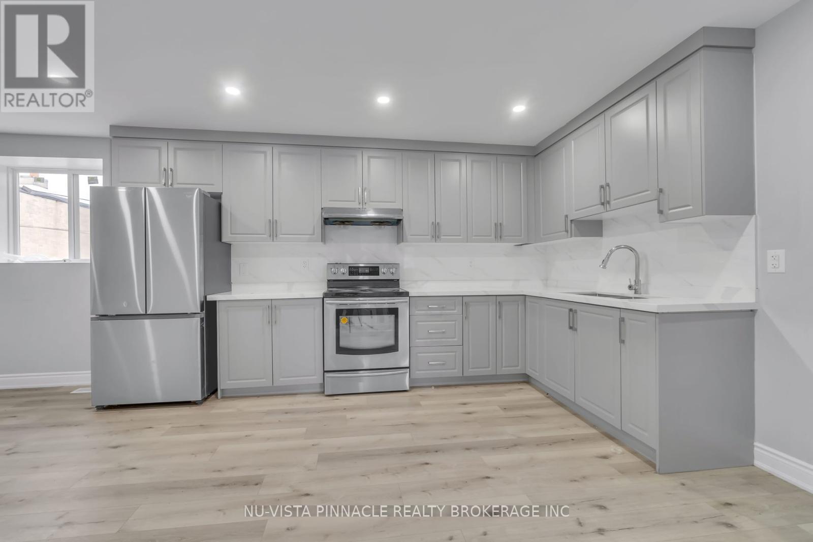 389 Lyle Street Property Photo 1