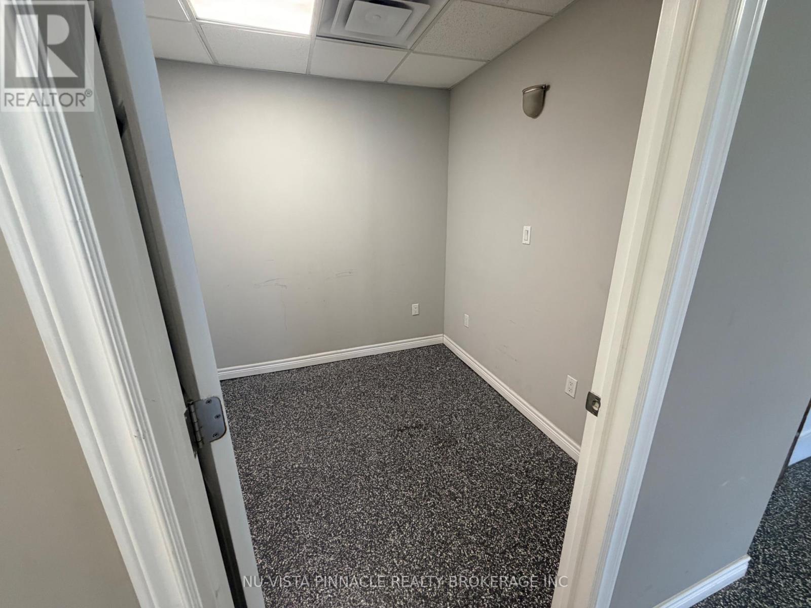 389 Lyle Street Property Photo 23