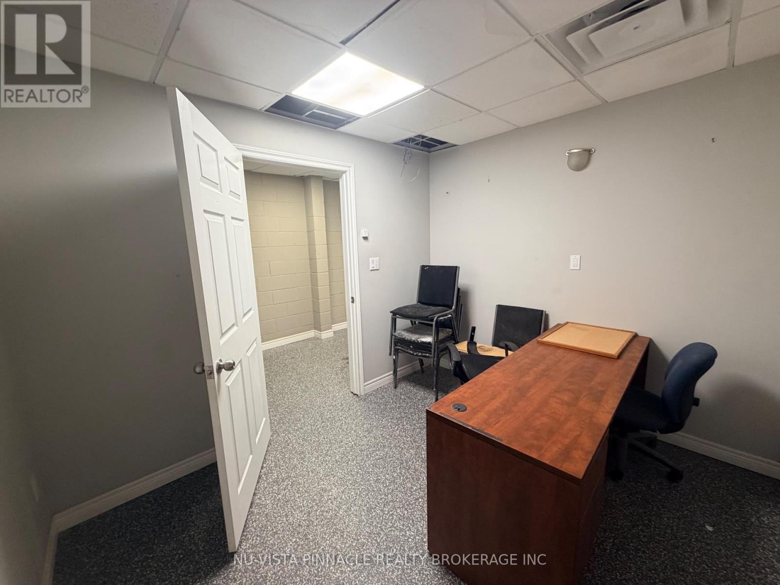 389 Lyle Street Property Photo 24